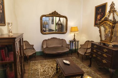 Oporto 'daki Carmo Kilisesi' nin veya Portekiz 'deki Porto, Portekiz' deki papaz evinin oturma odası veya salonu.
