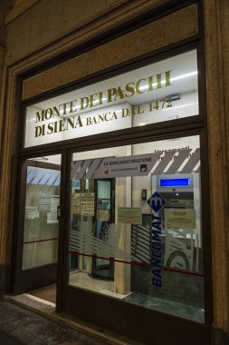 Torino, İtalya - 26 Kasım 2024: Banca Monte dei Paschi di Siena 'nın Torino, Piedmont, İtalya