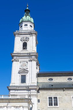 Avusturya 'nın Salzburg kentindeki Salzburg Katedrali' nin cephesi