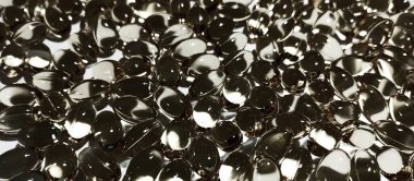 Gümüş arka planda parlak gümüş pullar. soyut arkaplan.