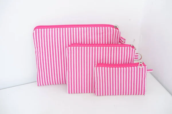 arka plan olarak güzel ve basit bir kese