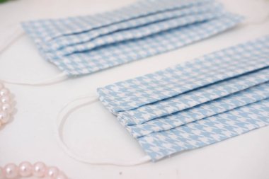 Arka plan olarak güzel desenli maskeler