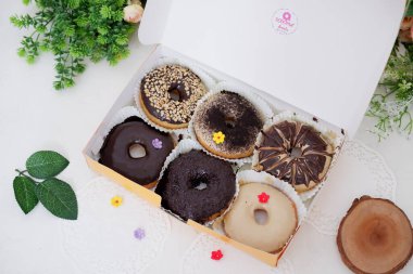 Lezzetli katmanları olan çörekler.