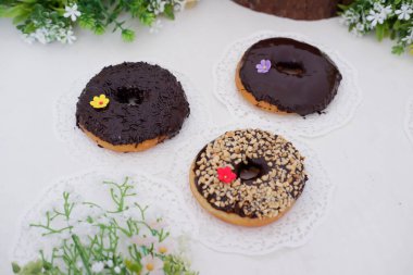 Lezzetli katmanları olan çörekler.