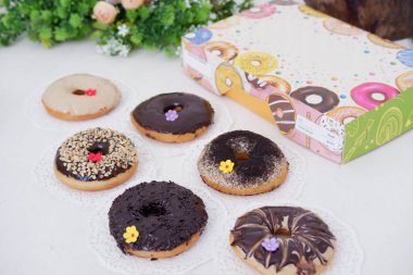 Lezzetli katmanları olan çörekler.