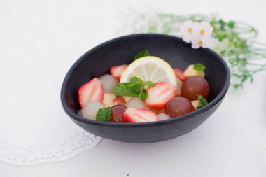 Arka plan olarak lezzetli meyve salatası