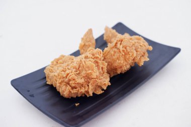 Arka plan olarak kızarmış tavuk.