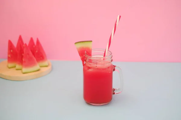 Vattenmelonsmoothie Glasburk Med Sugrör Som Bakgrund — Stockfoto