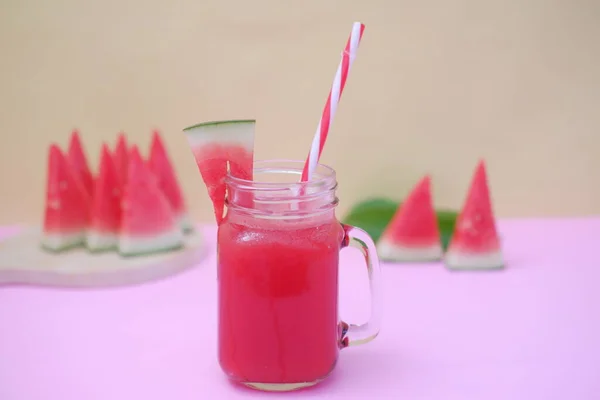 Batido Sandía Frasco Vidrio Con Pajitas Como Fondo —  Fotos de Stock