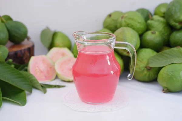 Verse Guava Sap Een Glas Verse Guava Fruit — Stockfoto