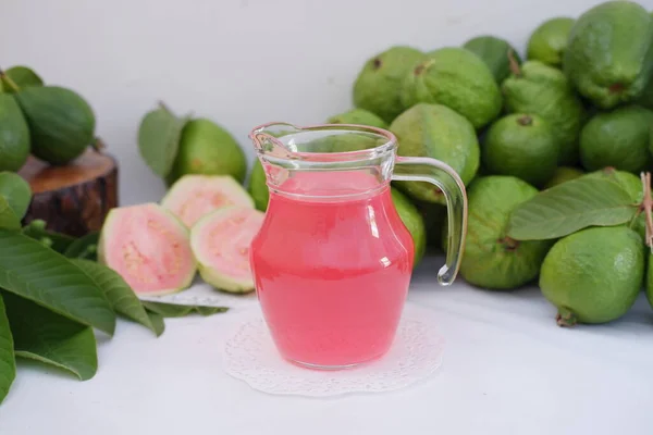 Čerstvý Guavový Džus Sklenici Čerstvém Guava Ovoci — Stock fotografie
