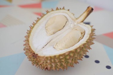 Durian meyvelerin kralıdır.