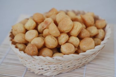 Endonezya 'dan geleneksel bir pasta, adı 