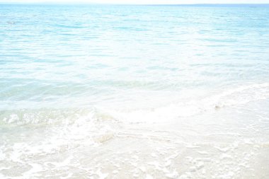 Huzurlu Kıyı Sahnesi Okyanus Dalgaları Kum Kıyısını Nazikçe Öpüyor