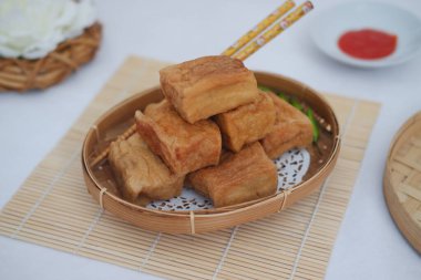 Altın Kızarmış Tofu Lezzetli ve çıtır Asya atıştırmalığı