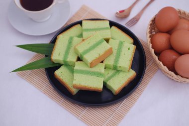 Pandan Lezzet ve Yumurtalı Endonezya Keki