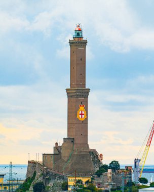 Lanterna di Genova. Tarihi Deniz Feneri ve Ceneviz Sembolü, İtalya