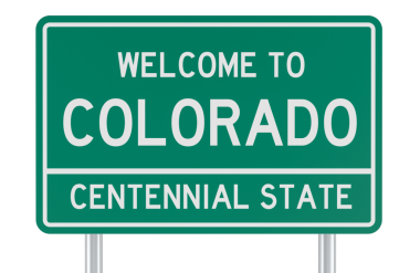 Colorado 'ya hoş geldin, yol tabelası. Şeffaf arkaplanda 3B görüntüleme izole edildi