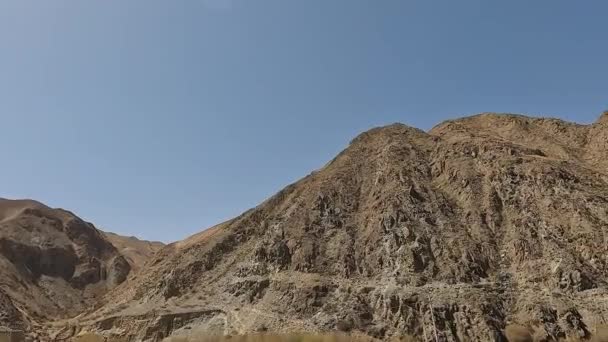 Uitzicht Rotsen Heuvels Bergweg Verbazingwekkend Landschap Reizen Met Auto Prachtige — Stockvideo