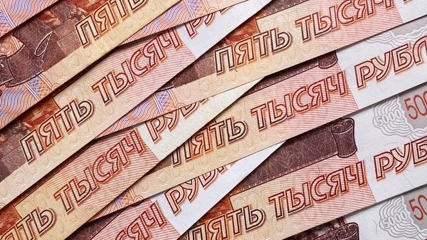 Notas 5000 Rublos Estão Cima Outro Com Uma Espinha Peixe — Fotografia de Stock