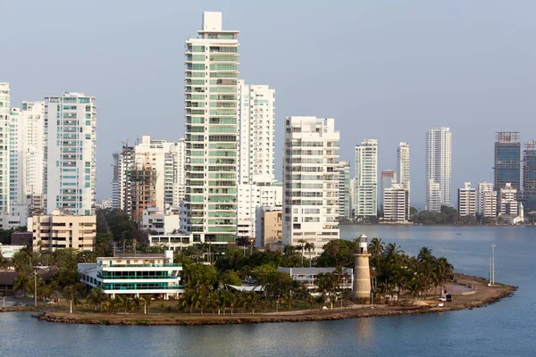 Reggeli Kilátás Világítótorony Lakossági Felhőkarcolók Cartagena Város Kolumbia — Stock Fotó