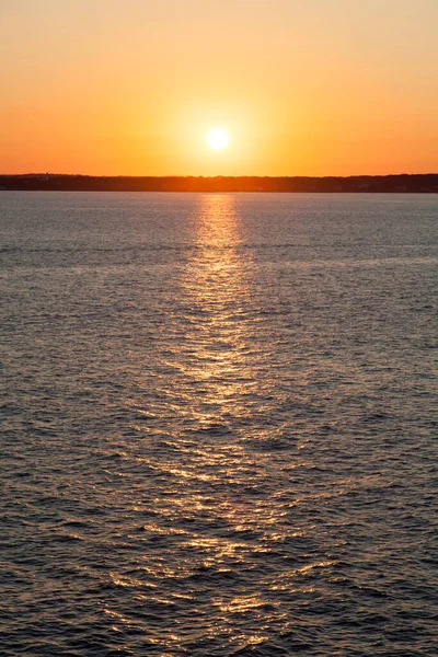 Malowniczy Widok Pomarańczowego Zachodu Słońca Odbiciami Portland Maine — Zdjęcie stockowe