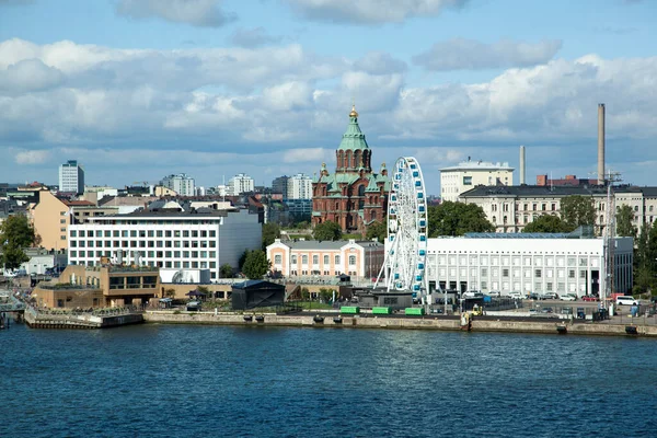 Вид Воздуха Набережную Хельсинки Церковью Парком Развлечений Финляндия — стоковое фото