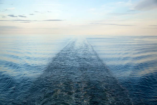 Вид Закат Водного Пути Оставленного Паромом Рижском Заливе — стоковое фото