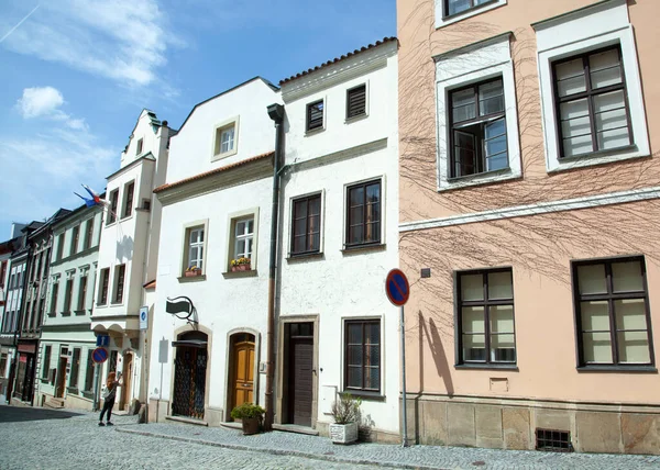 Napsütötte Kilátás Olomouc Óvárosi Macskaköves Utca Történelmi Házak Csehország — Stock Fotó