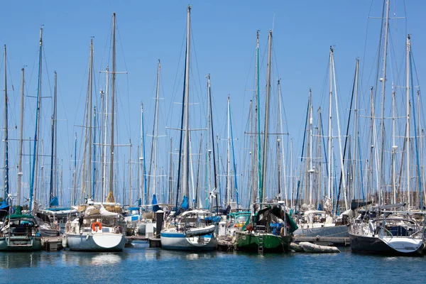 Számos Vitorlás Jachtok Hajók Noumea Város Kikötő Kaledónia — Stock Fotó
