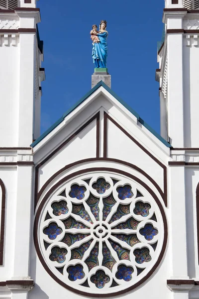 Den Färgglada Cirkulär Exteriör Med Staty Topp Obefläckad Avlelse Katolska — Stockfoto