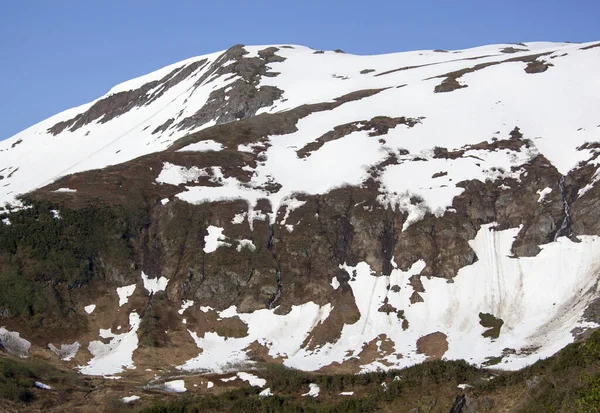 Der Malerische Blick Auf Eine Verschneite Landschaft Den Bergen Späten — Stockfoto