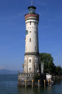 19. yüzyıl Lindau kenti Deniz feneri saat ile, Bavyera 'daki tek deniz feneri (Almanya)).