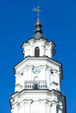 18. yüzyıl Kaunas Belediye Binası saat kulesinin (Litvanya).