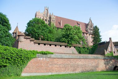 Ortaçağ Malbork Şatosu (Polonya).