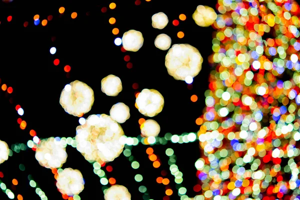 Albero Natale Capodanno Decorato Con Ghirlande Multicolori Luminose Illuminazione Notte — Foto Stock
