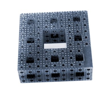 Beyaz arka planda izole edilmiş sert materyallerden üç boyutlu yazıcıya soyut bir model basıldı. Üç boyutlu baskı teknolojisi üreten katma otomasyon. Yeni 3D yazdırma teknolojilerini kavra.