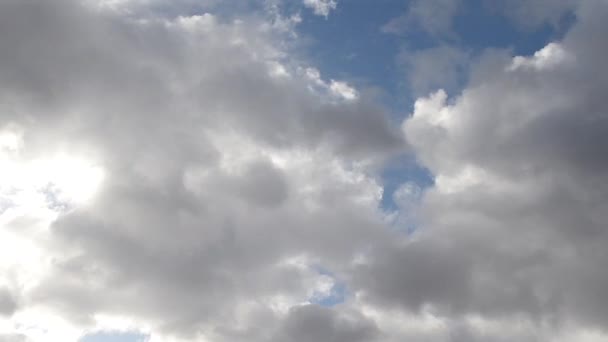 Ruch Chmur Niebie Czas Ucieka Ruch Krajobrazowy Duże Białe Szare — Wideo stockowe