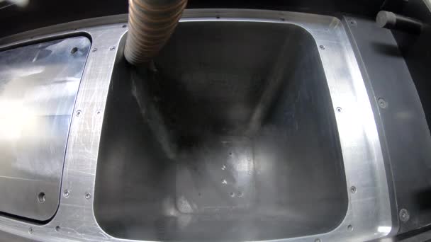 Verter Polvo Metal Superficie Trabajo Impresora Para Metal Tecnología Selectiva — Vídeos de Stock