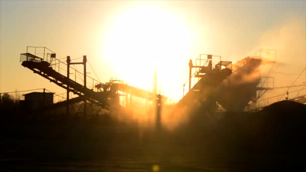 Mijnbouw Steengroeve Verpletterende Fabriek Granietgroeve Bij Zonsondergang Verpletter Steengroeve Veel — Stockvideo