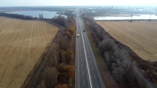 Landscape Highway Autofahren Landwirtschaftliche Felder Nach Der Ernte Seen Herbsttag — Stockvideo