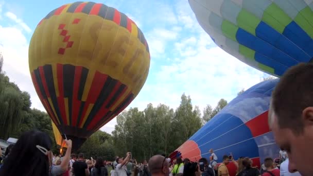 Bila Tserkva Ukraina Sierpnia 2021 Duży Balon Pochylający Się Dół — Wideo stockowe