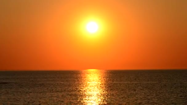 Denizde Güzel Gün Batımı Şafağı Gün Batımı Şafak Söküyor Güneşin — Stok video