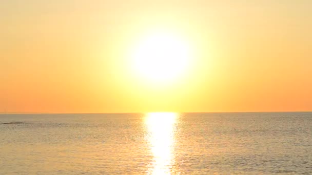 Prachtige Zonsondergang Zee Zeegezicht Zonsopgang Zonsondergang Zonsondergang Rijzende Zon Zeewatergolven — Stockvideo