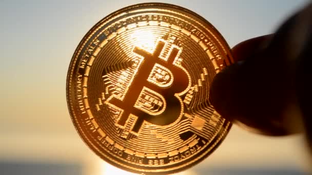 Bitcoin Coin Close Person Holding Bitcoin Coin Hand Background Sea — Vídeo de stock