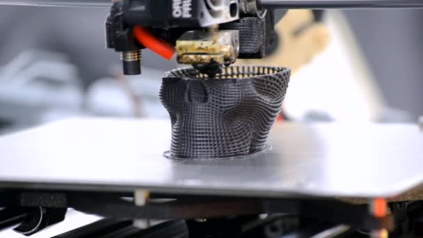 Drucker Prototyp Eines Menschlichen Schädels Aus Geschmolzenem Plastik Prozess Der — Stockvideo