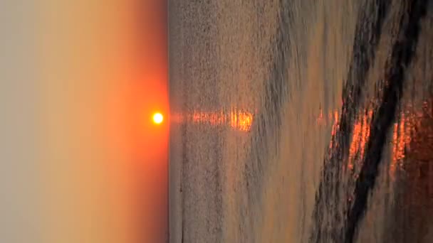 Denizde Güzel Gün Batımı Şafağı Gün Batımı Şafak Söküyor Güneşin — Stok video