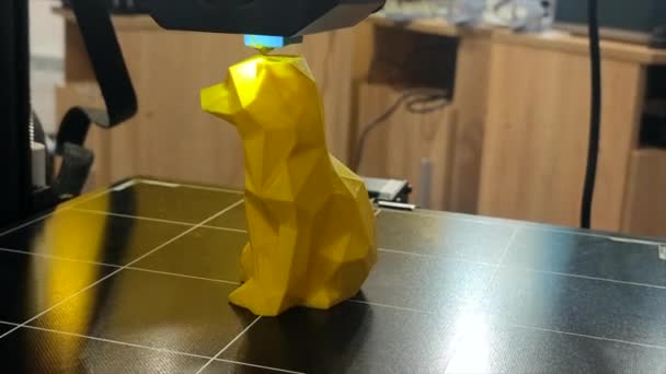 Printer Working Close Printer Prints Model Molten Yellow Plastic Close — Stock Video