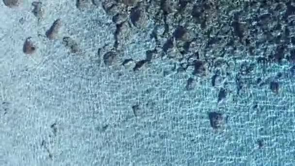 Αεροφωτογραφία Της Πεντακάθαρης Θάλασσας Της Νότιας Σαρδηνίας — Αρχείο Βίντεο