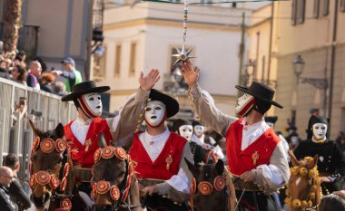 Traditional mask of the horse Sartiglia race,  Su componidori 